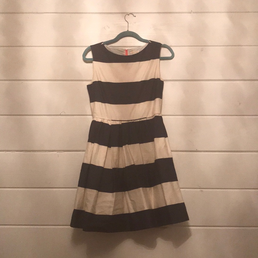 THICK NAVY AND WHITE STRIPED DRESS